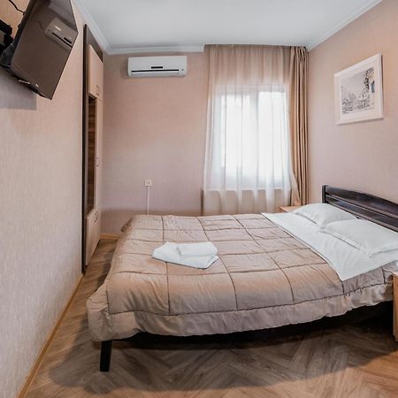 Lotus Hotel Tbilisi Esterno foto