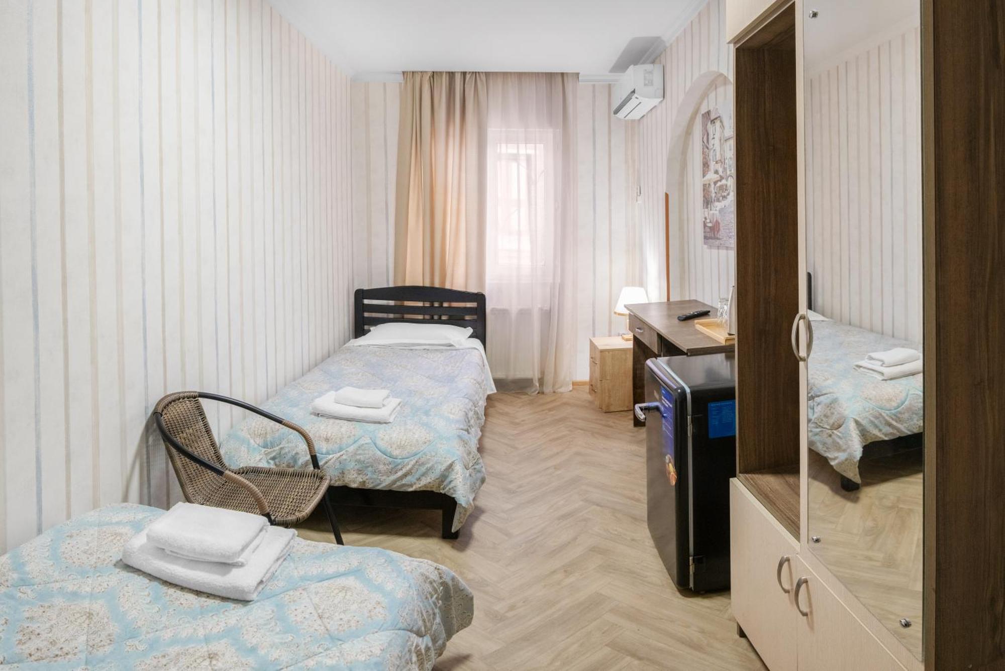 Lotus Hotel Tbilisi Esterno foto