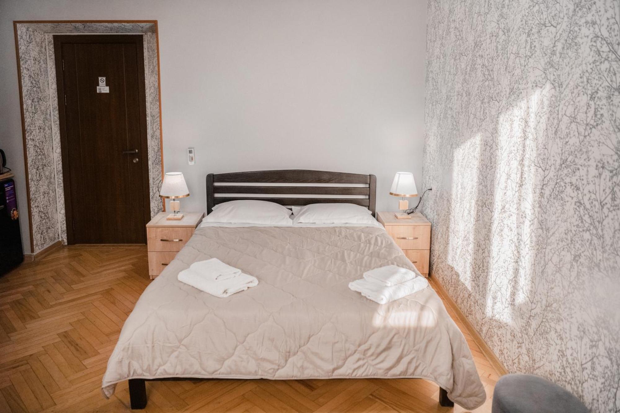 Lotus Hotel Tbilisi Esterno foto