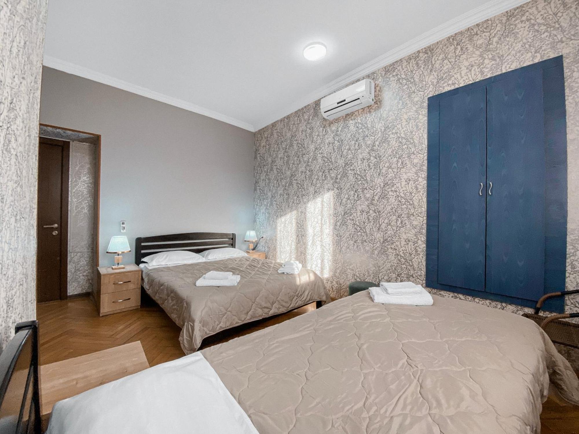 Lotus Hotel Tbilisi Esterno foto